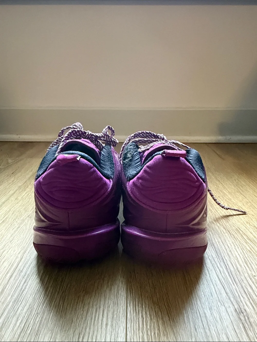 Way of Wade 808 5 Ultra V2 Lavender Basketball Shoes Sz US 7.5 Very good cond